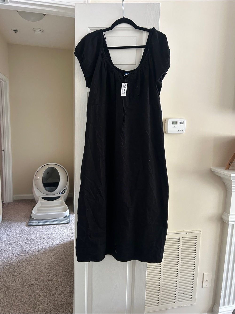 Old Navy Black Scoop-Neck Midi Dress